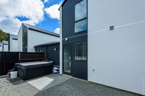 Photo of property in 16 Wheatsheaf Lane, Heathcote Valley, Christchurch, 8022