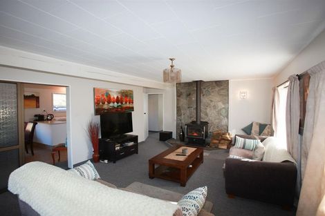 Photo of property in 15 Burnett Place, Lake Tekapo, 7999