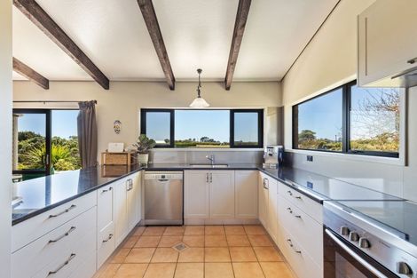 Photo of property in 55 Pitt Road, Hillsborough, New Plymouth, 4372