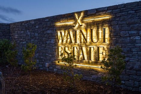 Photo of property in 53 Grayson Road, Wainui, 0992