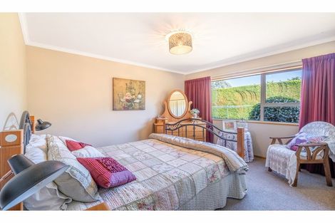 Photo of property in 60 Cardigan Road West, Wyndham, 9831