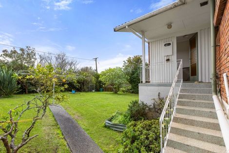 Photo of property in 1068 Whangaparaoa Road, Tindalls Beach, Whangaparaoa, 0930