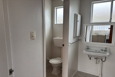 Photo of property in 28h Leighton Avenue, Waiwhetu, Lower Hutt, 5010