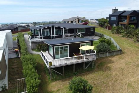 Photo of property in 26 Tohora View, Waihi Beach, 3611