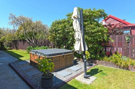 Photo of property in 32 Seymour Grove, Kingsley Heights, Upper Hutt, 5018