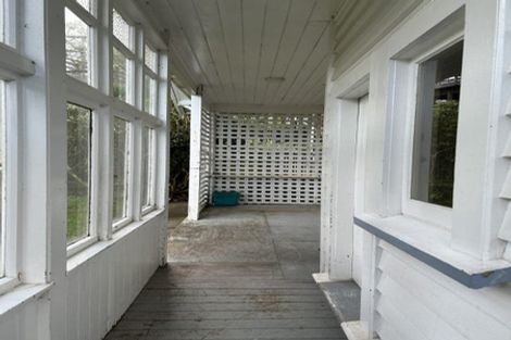 Photo of property in 4 Apuka Street, Brooklyn, Wellington, 6021