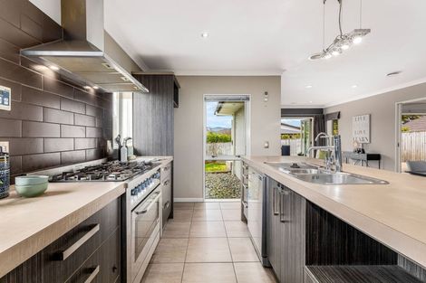 Photo of property in 59 Nelson Avenue, Aotea, Porirua, 5024