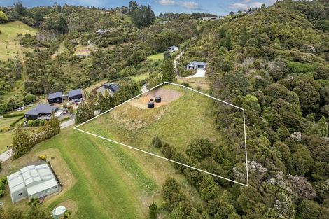 Photo of property in 35 Spikes Way, Whitianga, 3510