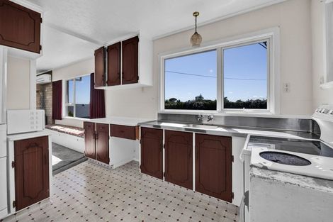 Photo of property in 100a Queens Road, Glen Avon, New Plymouth, 4312