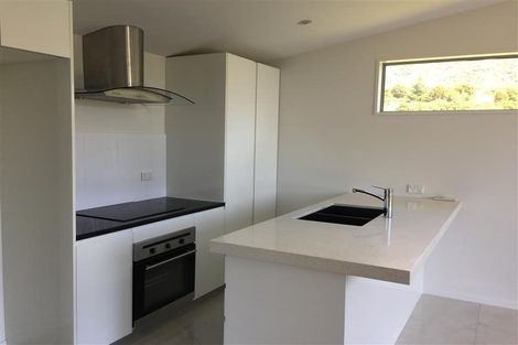 Photo of property in 34 Harbour View Heights, Picton, 7220