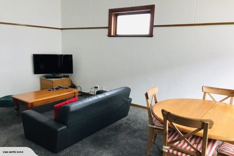 Photo of property in 16 Toru Street, Lyall Bay, Wellington, 6022