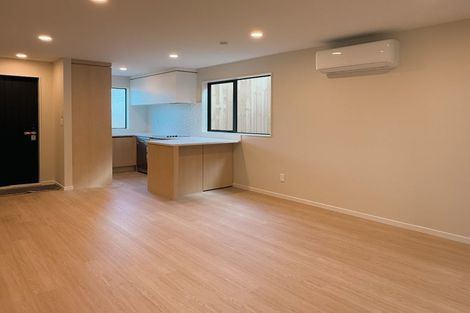 Photo of property in 5b Topliss Drive, Northcross, Auckland, 0632