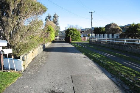 Photo of property in 29a-b Donnelley Drive, Wainuiomata, Lower Hutt, 5014