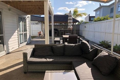 Photo of property in 3 Troys Link, Karaka, Papakura, 2113