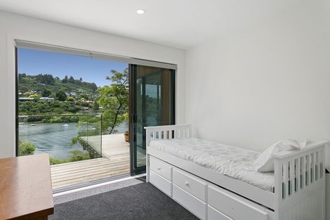 Photo of property in 19 Parawera Drive, Acacia Bay, Taupo, 3330