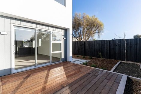 Photo of property in 9/51 Hills Road, Edgeware, Christchurch, 8013