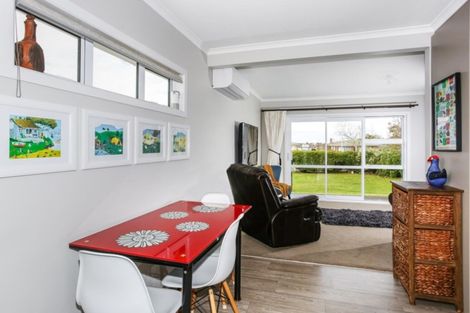 Photo of property in 22 Sandspit Road, Waiuku, 2123