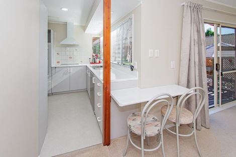 Photo of property in 52 Kuripaka Crescent, The Gardens, Auckland, 2105