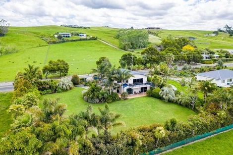 Photo of property in 381 Cove Road, Waipu, 0582