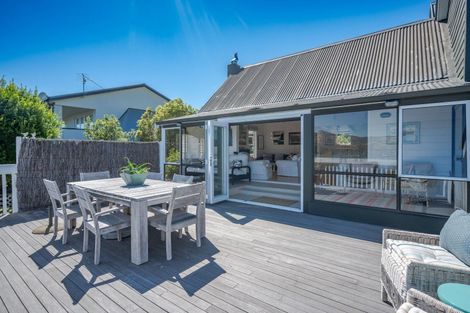 Photo of property in 66 Watson Street, Akaroa, 7520