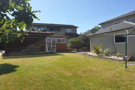 Photo of property in 9 Bocage Lane, West Harbour, Auckland, 0618