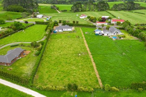 Photo of property in 387 Smart Road, Hillsborough, New Plymouth, 4372