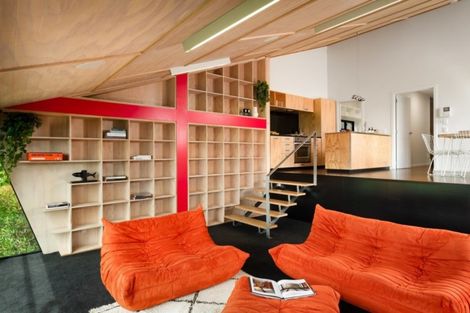 Photo of property in 6 Craigieburn Lane, Mount Pleasant, Christchurch, 8081