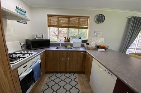 Photo of property in 25 Blue Heron Rise, Stanmore Bay, Whangaparaoa, 0932