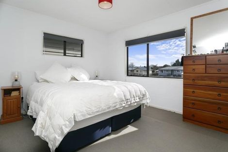 Photo of property in 33 Tawa Street, Hilltop, Taupo, 3330