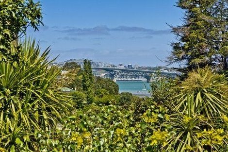 Photo of property in 15 Bush Lane, Northcote Point, Auckland, 0627
