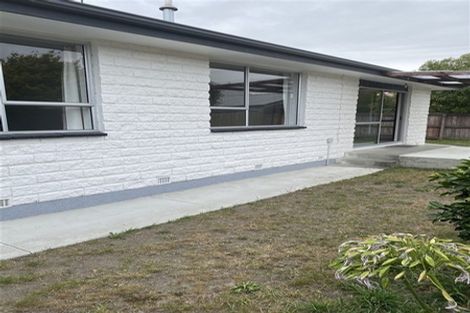 Photo of property in 2/73 Royal Park Drive, Parklands, Christchurch, 8083