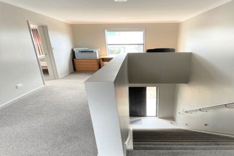 Photo of property in 4 Uruhau Close, Torbay, Auckland, 0630