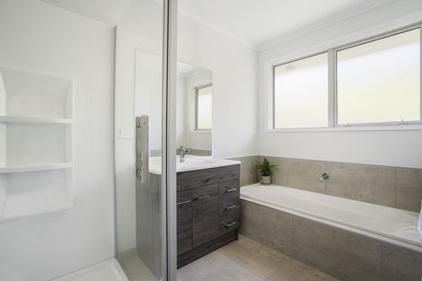 Photo of property in 93a Karamea Street, Whalers Gate, New Plymouth, 4310