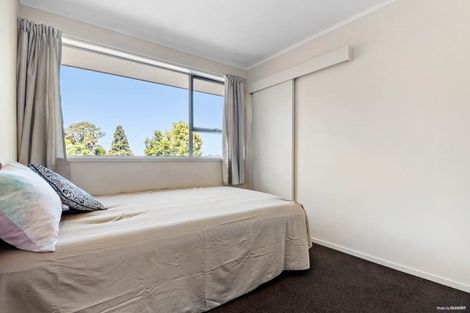 Photo of property in 2/12 Newstead Avenue, Browns Bay, Auckland, 0632