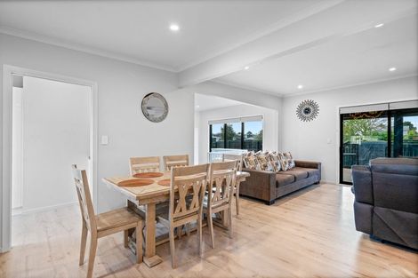 Photo of property in 92 Dominion Road, Papakura, 2110