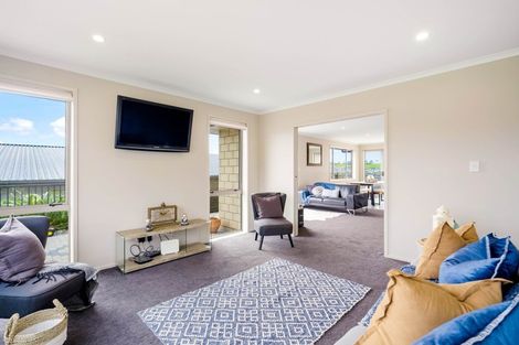 Photo of property in 37 Discovery Drive, Gulf Harbour, Whangaparaoa, 0930