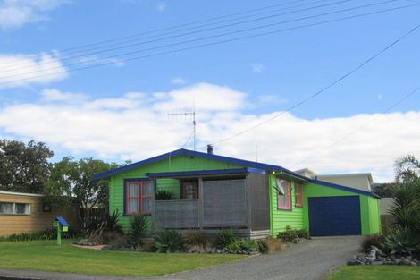 Photo of property in 52 Hillview Road, Waihi Beach, 3611