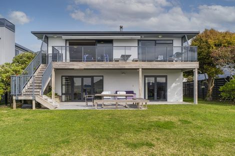Photo of property in 101 Captain Cook Road, Cooks Beach, Whitianga, 3591