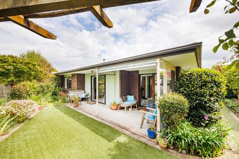 Photo of property in 9 Baton Place, Highbury, Palmerston North, 4412