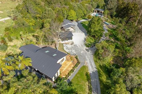 Photo of property in 76 Parenga Road, Hautere, Otaki, 5582