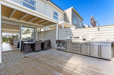 Photo of property in 4 Tyler Davies Drive, Red Beach, 0932