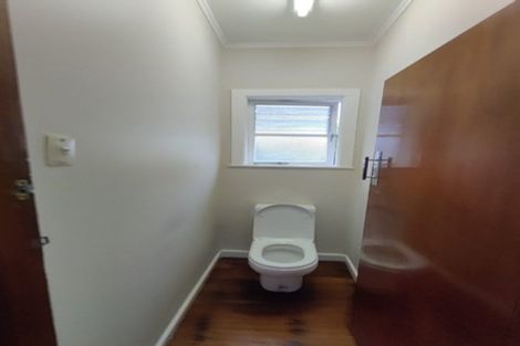 Photo of property in 207 Titirangi Road, Titirangi, Auckland, 0604