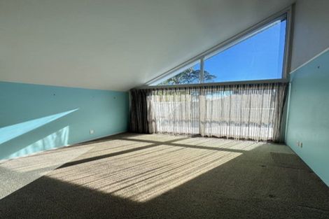 Photo of property in 1/80 Knights Road, Rothesay Bay, Auckland, 0630
