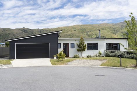 Photo of property in 15 Phoenix Place, Cromwell, 9310