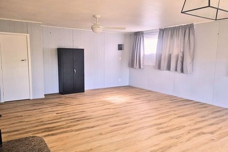 Photo of property in 35 Pulham Crescent, Queenwood, Hamilton, 3210