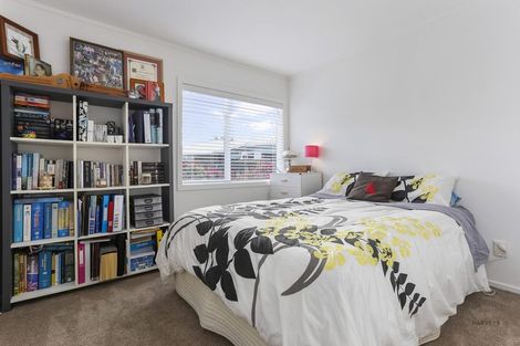 Photo of property in 301b Glengarry Road, Glen Eden, Auckland, 0602