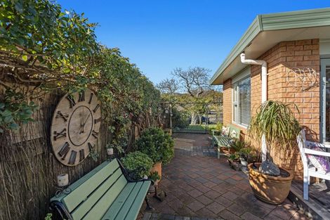 Photo of property in 9 Edgewater Grove, Whakatane, 3120