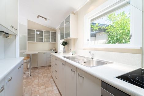 Photo of property in 28a Whanake Street, Titahi Bay, Porirua, 5022