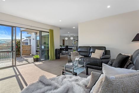 Photo of property in 22 Tahuna Street, Pegasus, 7612