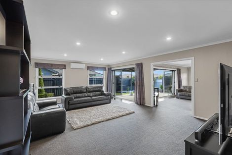 Photo of property in 62 Rosalie Terrace, Kelvin Grove, Palmerston North, 4414
